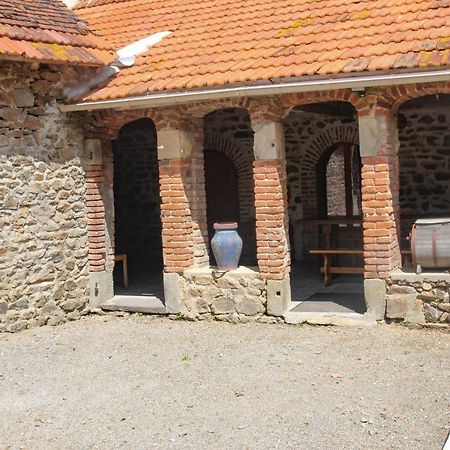 エヴォー・レ・バン Domaine De La Couture Bed & Breakfast エクステリア 写真